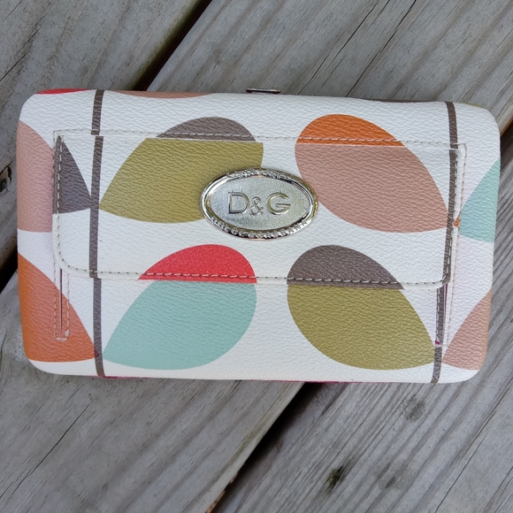 Wallet - Picture 13 of 14